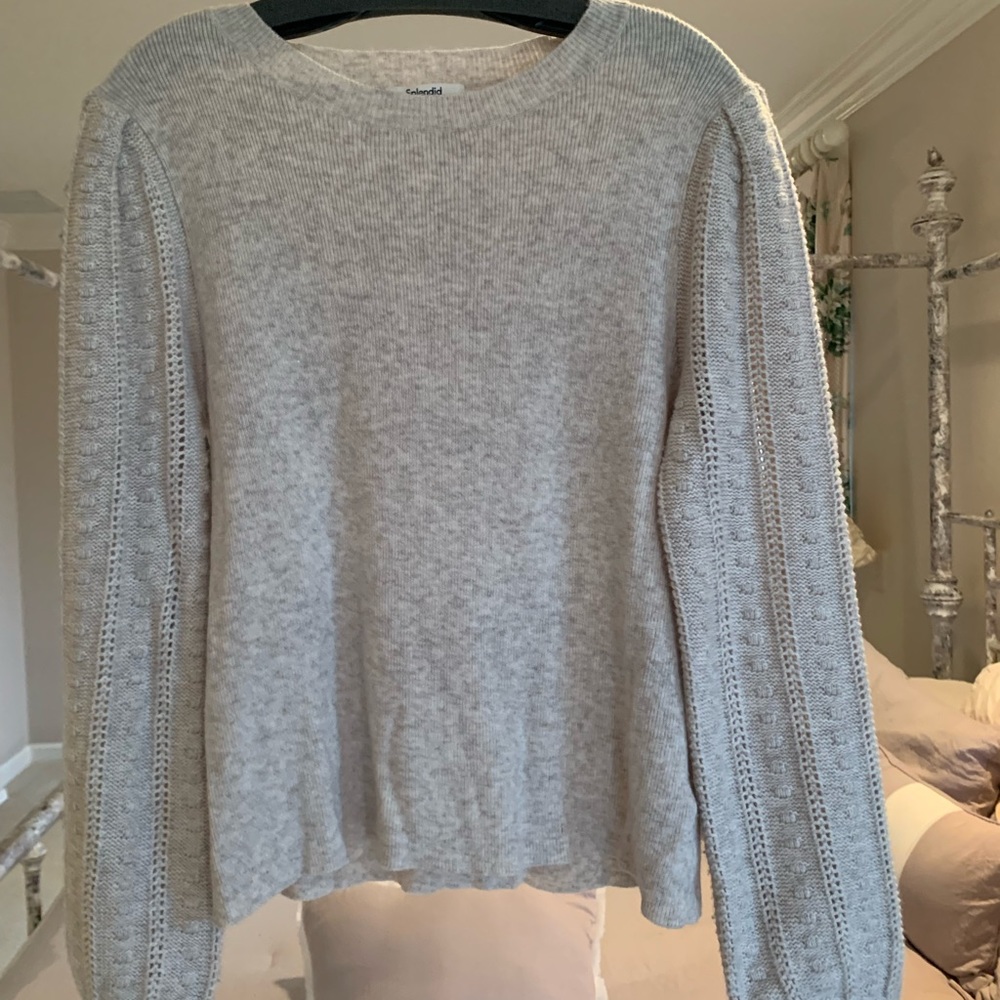 SALE!!Splendid crewneck cable sweater